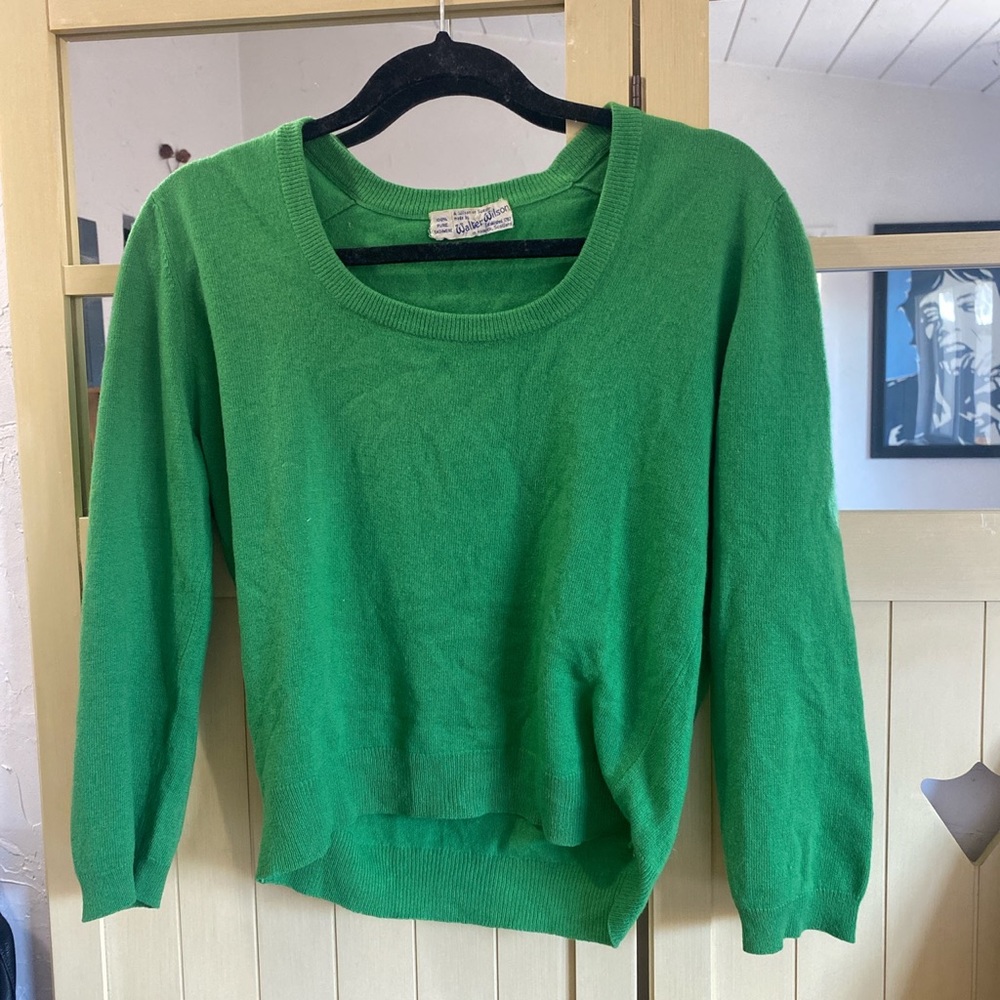 Vintage 100% cashmere Forrest green long sleeve top.